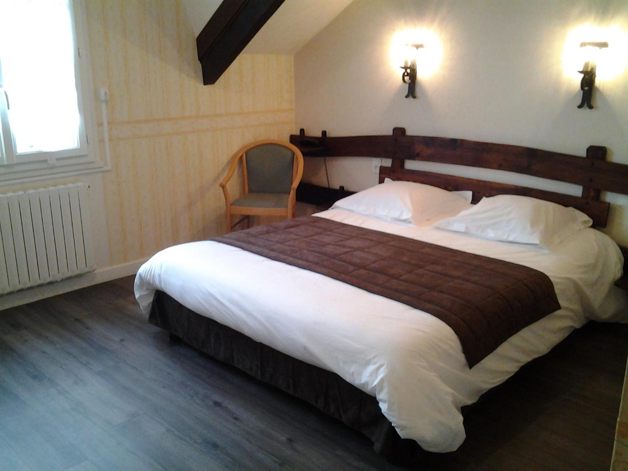 فندق La Cremaillere Miremont  الغرفة الصورة